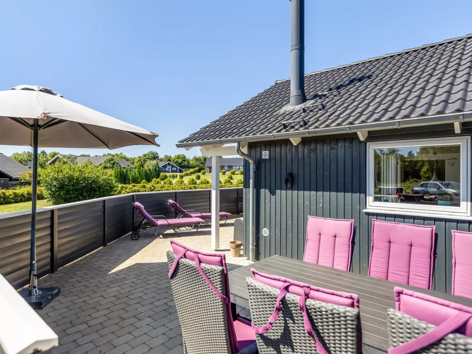 "Rosamunde" - 700m from the sea-Buiten