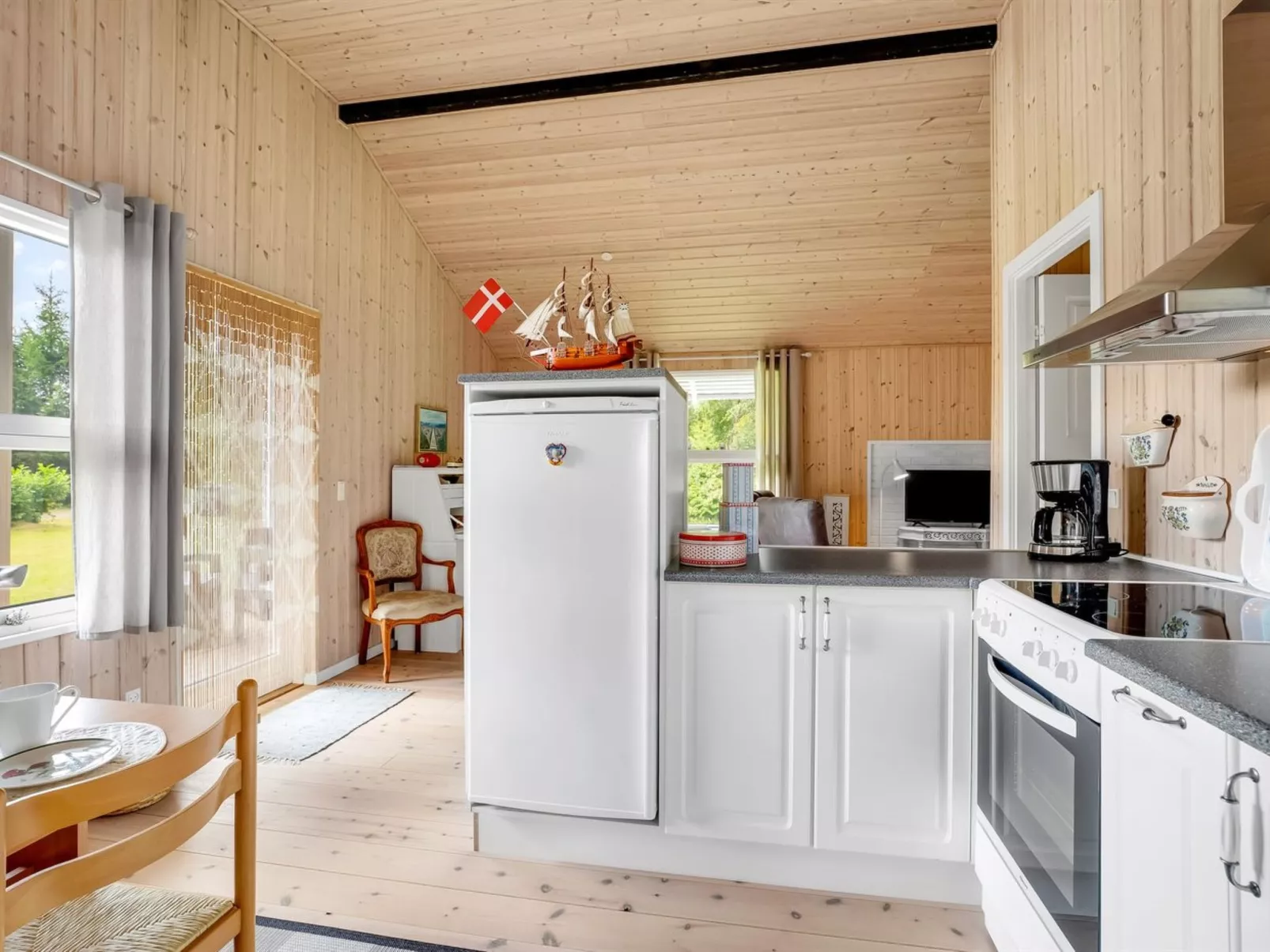 "Aleth" - 800m from the sea-Binnen