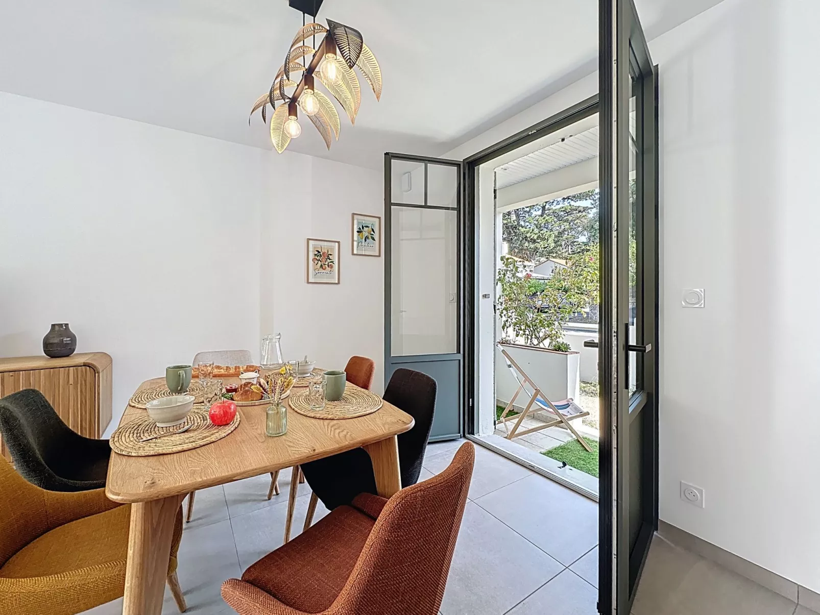 Les Musardises-Binnen