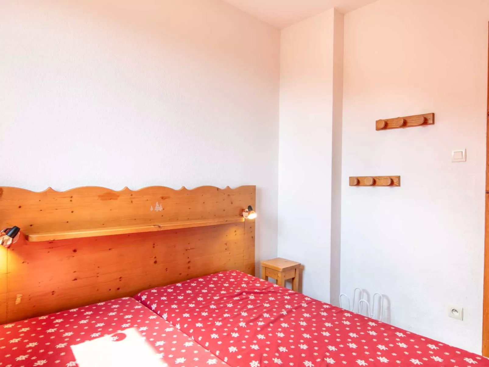 V du Bachat MELEZES A-Binnen