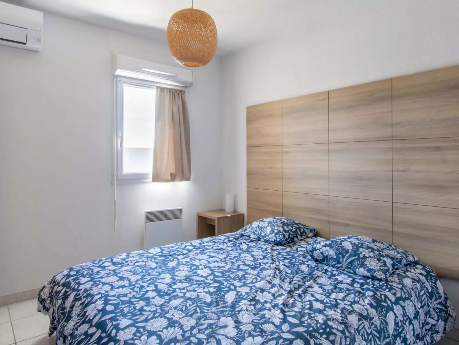 CAP CAMARGUE F-Binnen