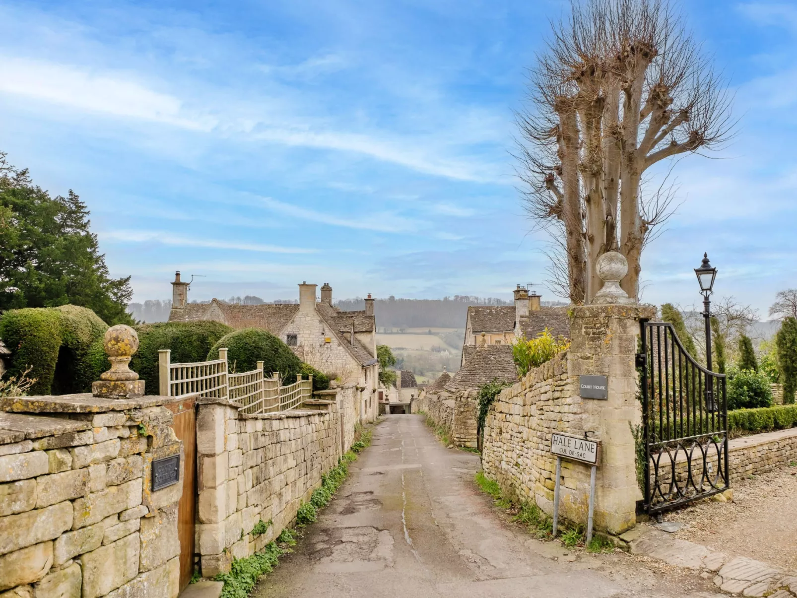 Courtside Cottage-Buiten