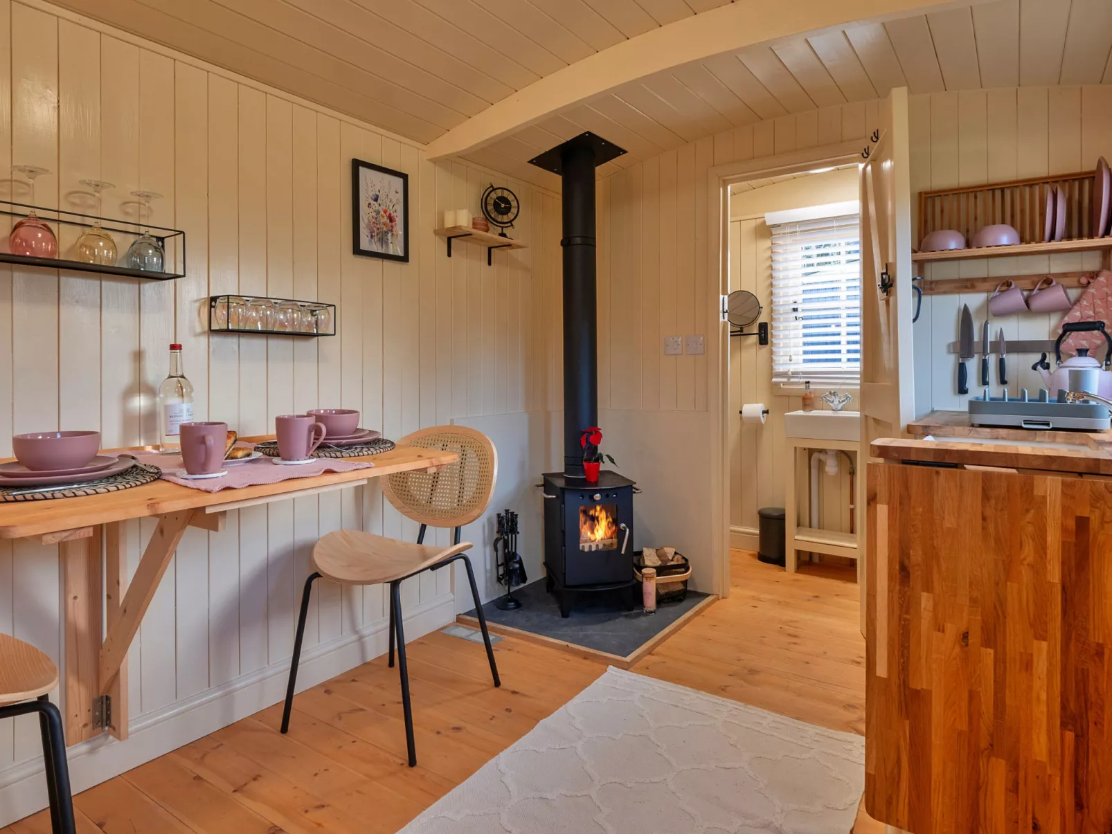 The Flower Hut-Buiten