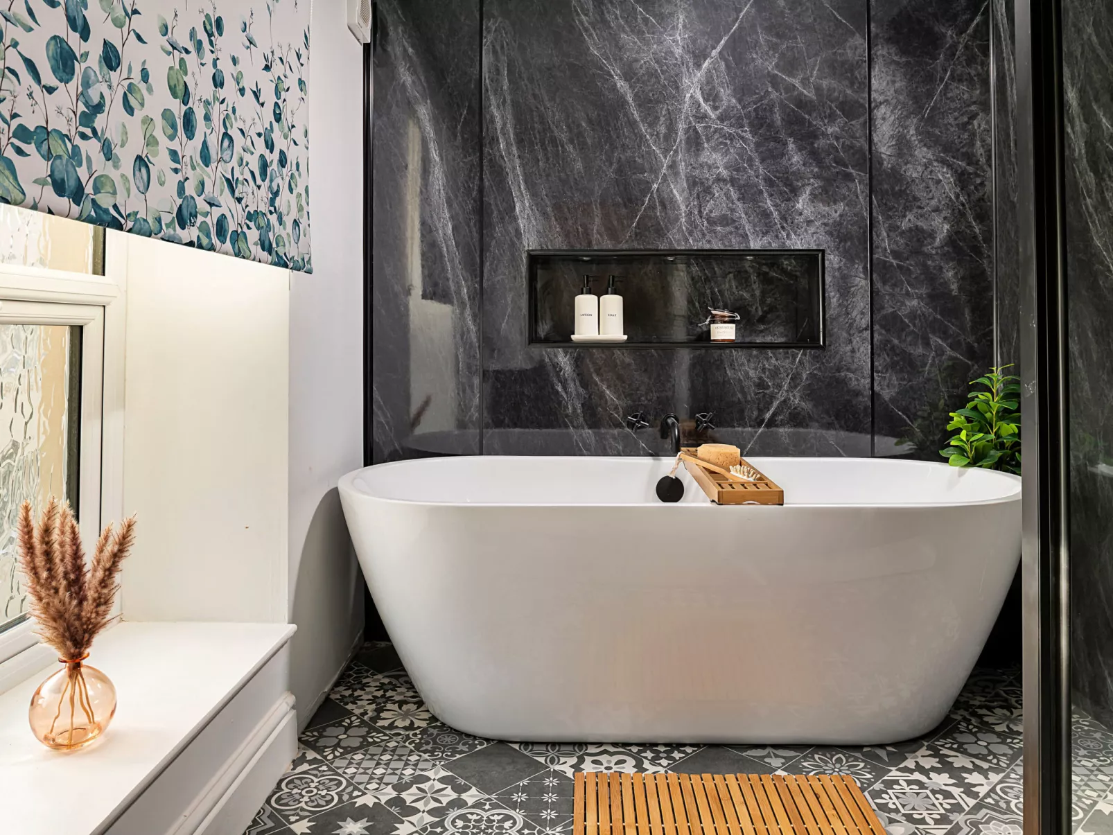 Peace Retreats-Binnen