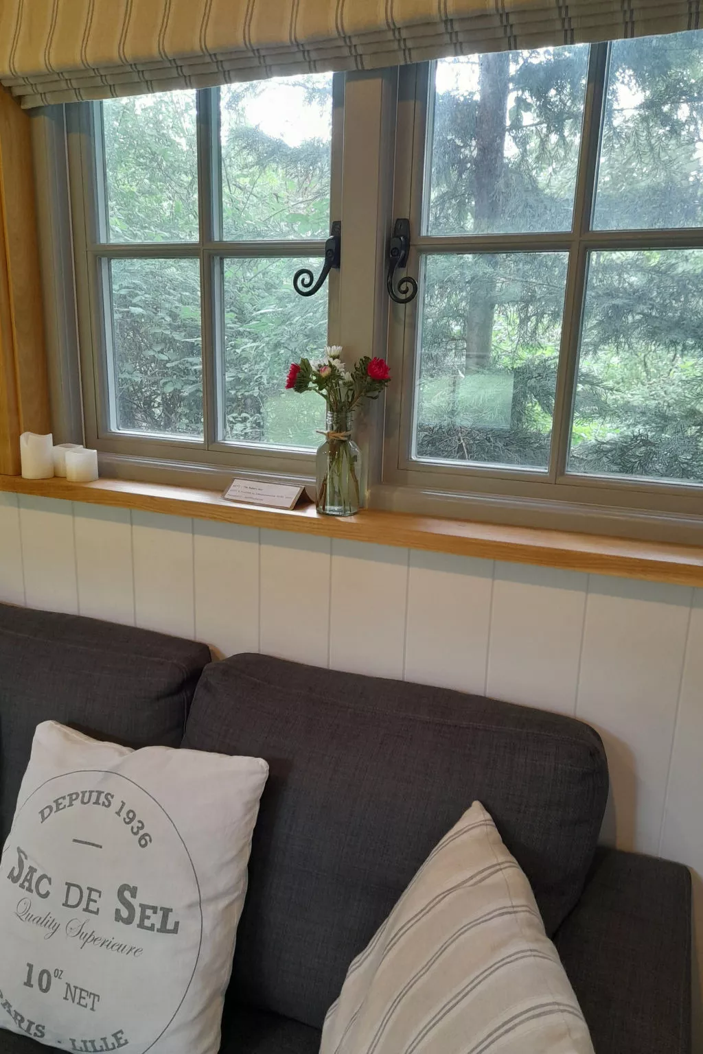 The Bakers Hut-Binnen