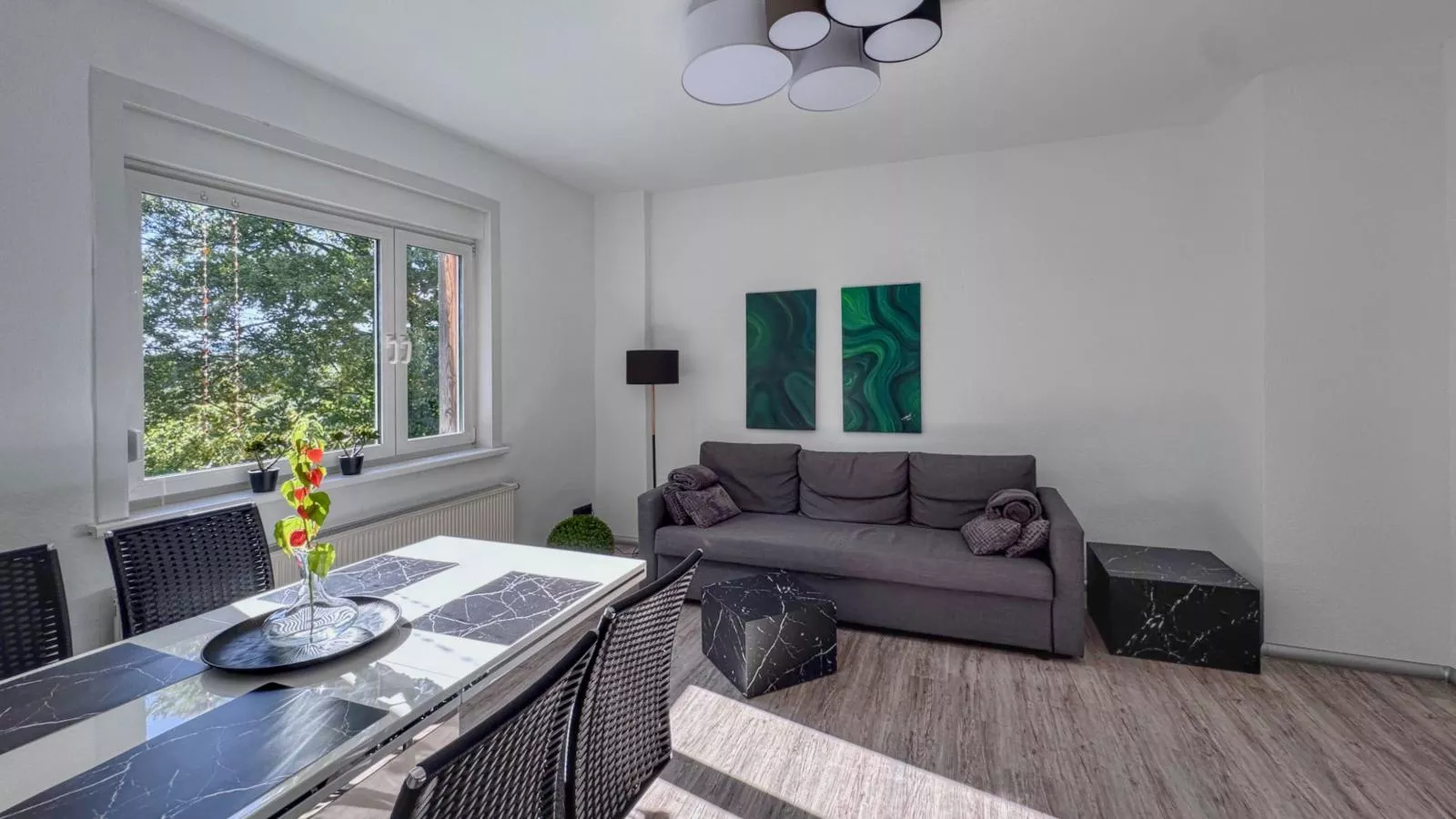 Forsthaus Heinrichsbach-Eetkamer