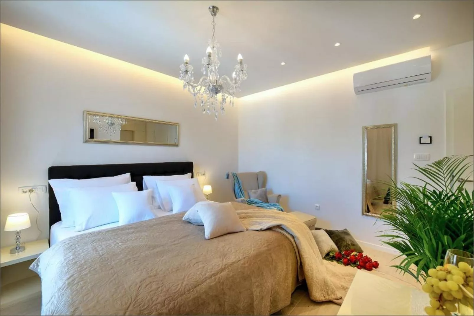 Deluxe Room with King Size Bed (4)-Slaapkamer