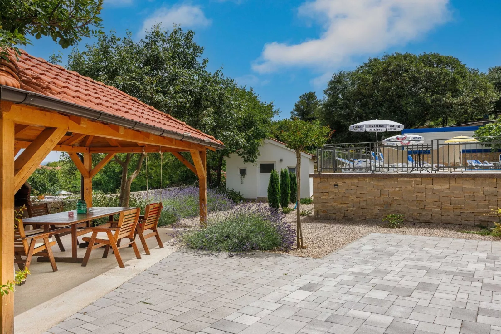 Wonderful Krk Island Stay: Shared Pool, Grill Patio, and Nearby Beaches - Double Room-Buitenlucht