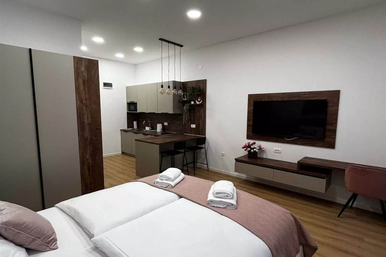 Zagreb Center Apartments - Downtown Apartment - Studio Apartment ( Studio 2)-Slaapkamer