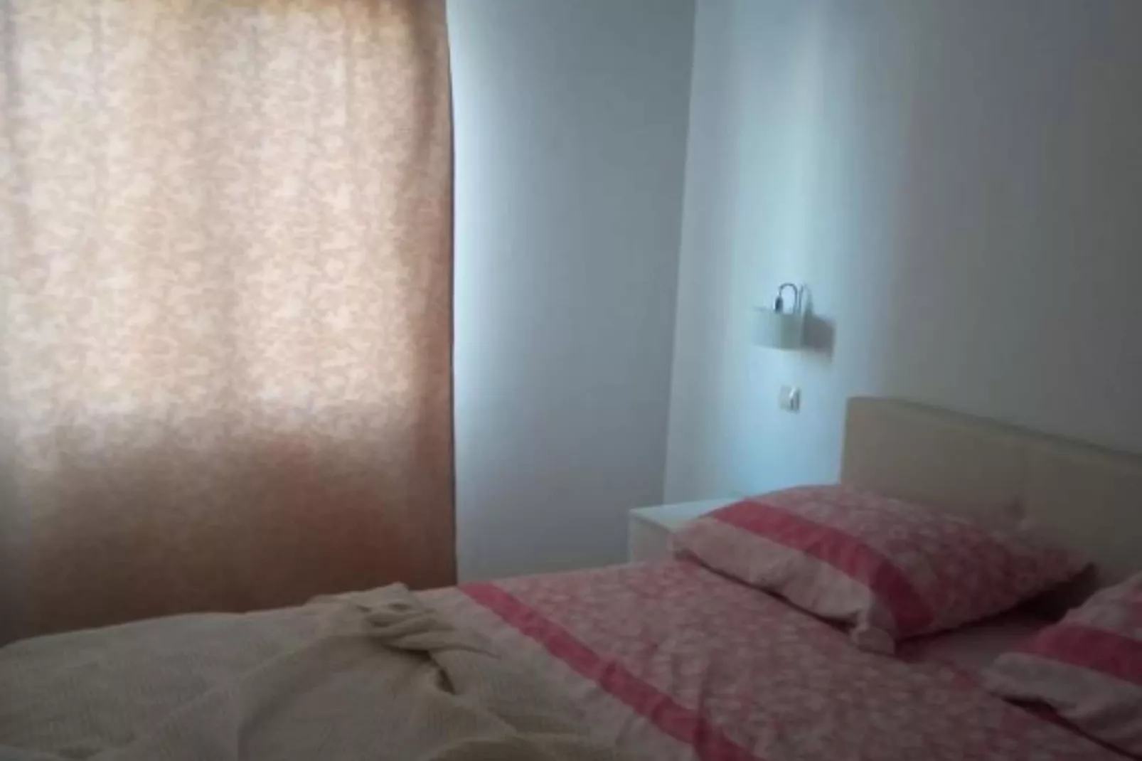 Cozy Vodice Garden Apartments With Terrace and BBQ - Standard one bedroom apartment (RED)-Slaapkamer