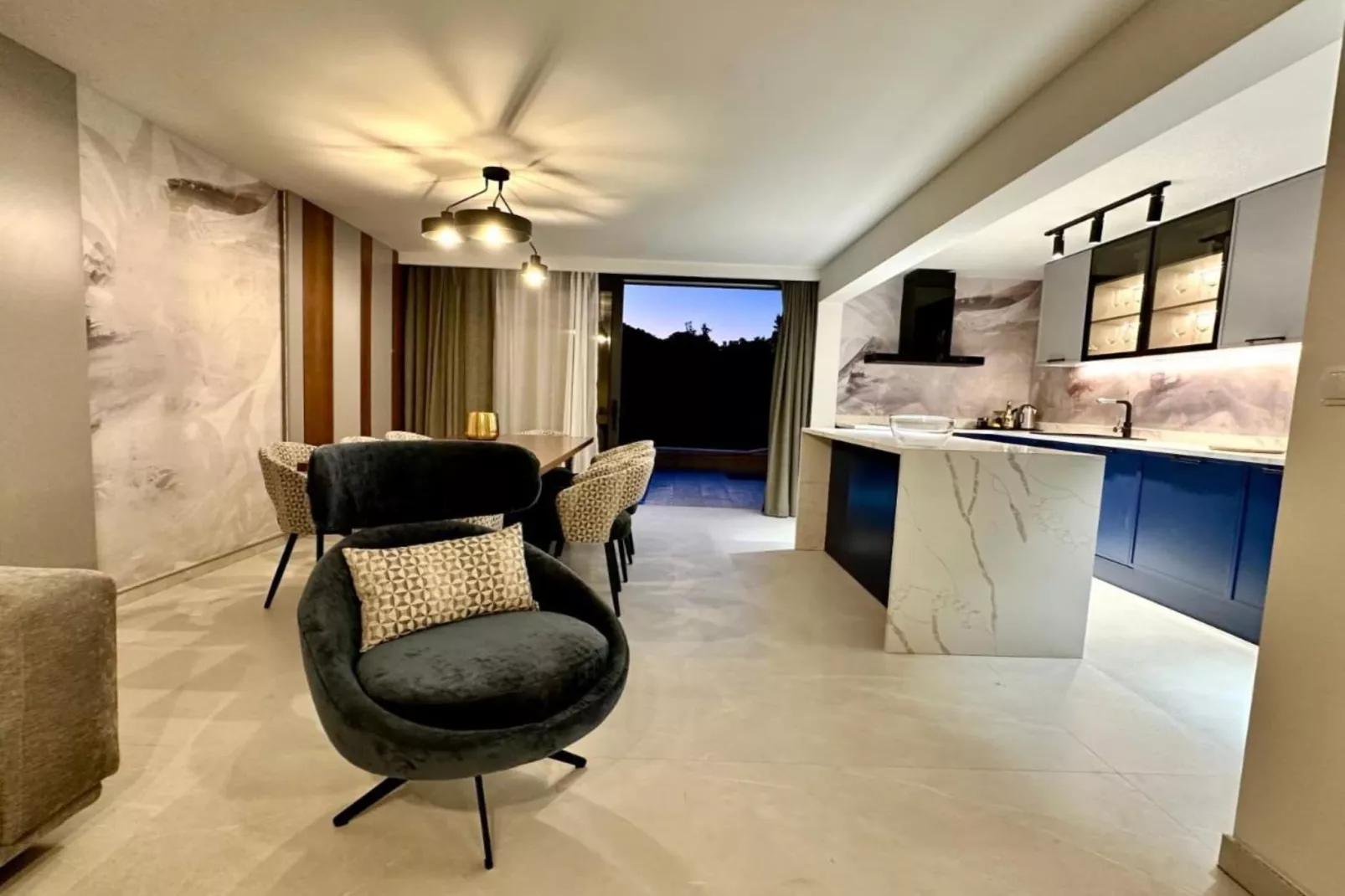 Leonarda Waterfront Residences-Two-Bedroom Apartment with private pool (The Bayfront One) -S5-Keuken