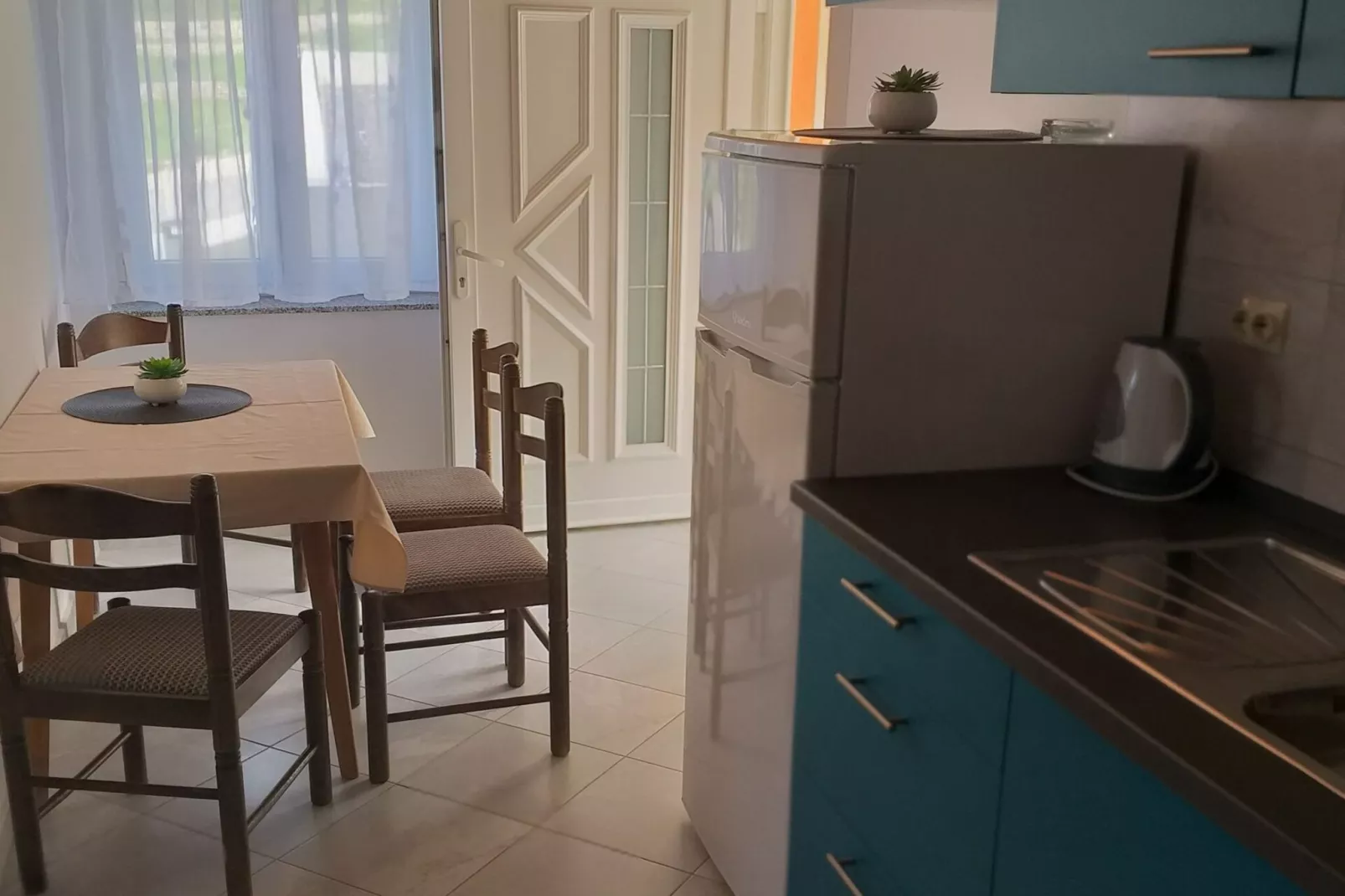 Two-Bedroom Apartment (A1)-Buitenlucht