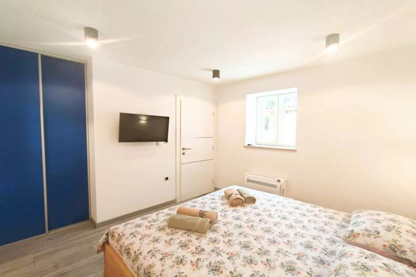 Villa Galant Brgudac - Private Oasis with Pool-Slaapkamer