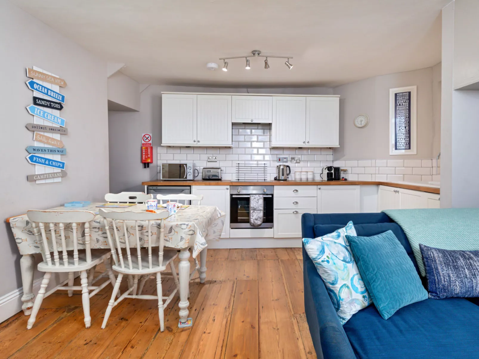 The Gull's Nest-Binnen