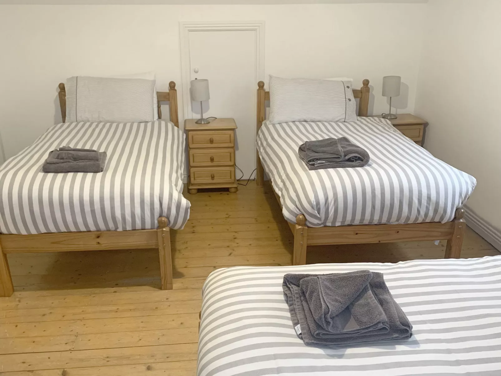 Burren Seaside Lodge-Binnen