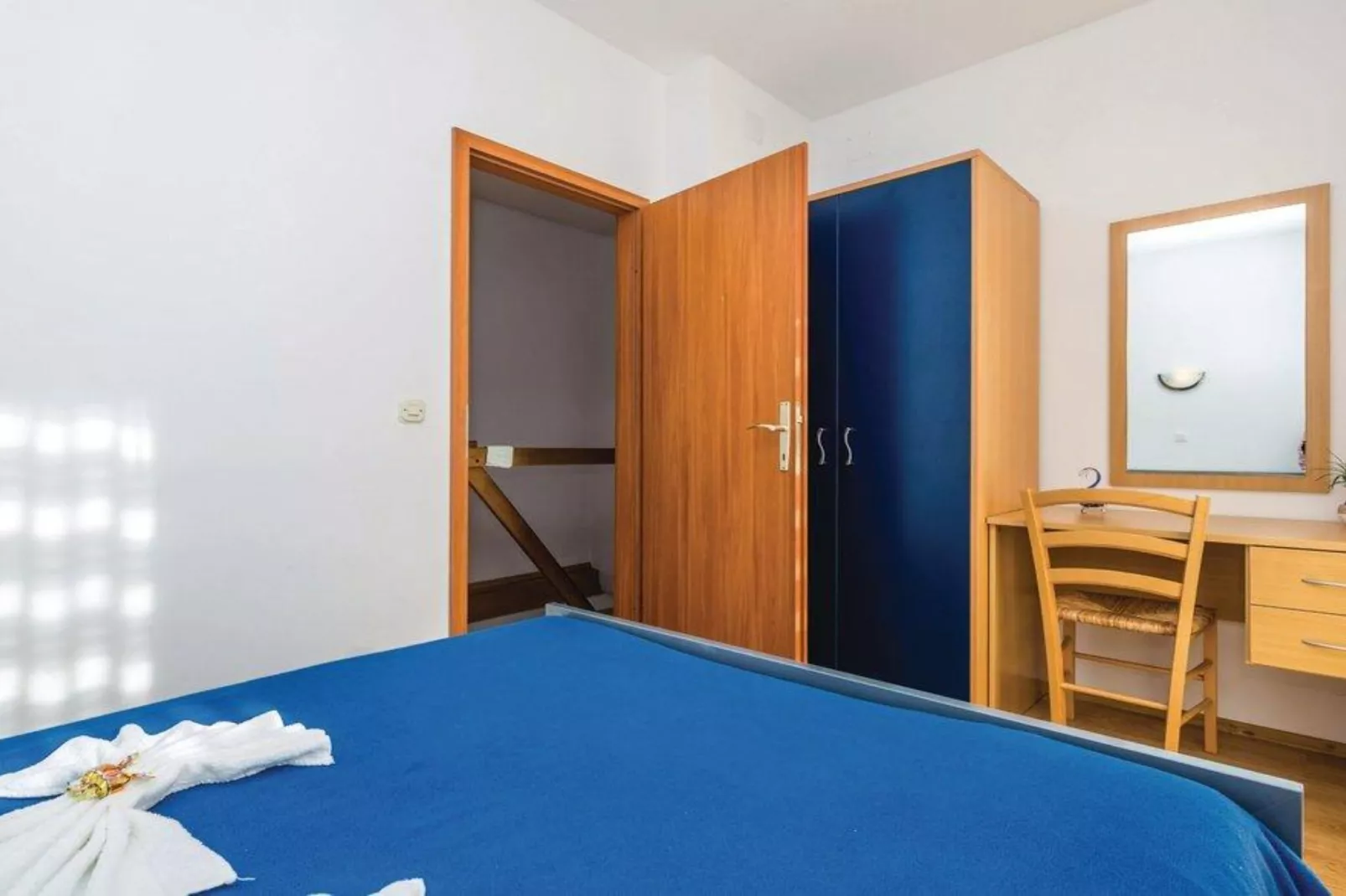 Holiday Home Brsec-Two Bedroom Holiday Home with Sea View-Slaapkamer