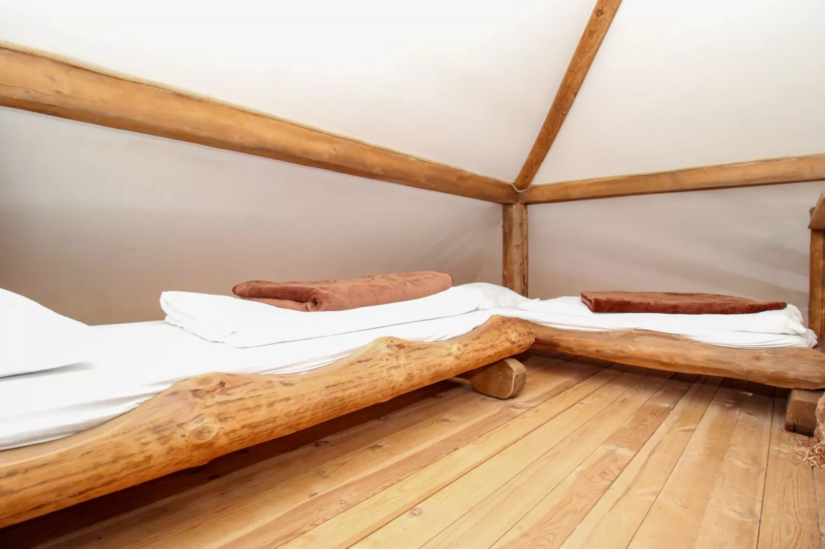 Ethno Village Dolina Mira - Two Bedroom Holiday Home (Zelengora)-Slaapkamer