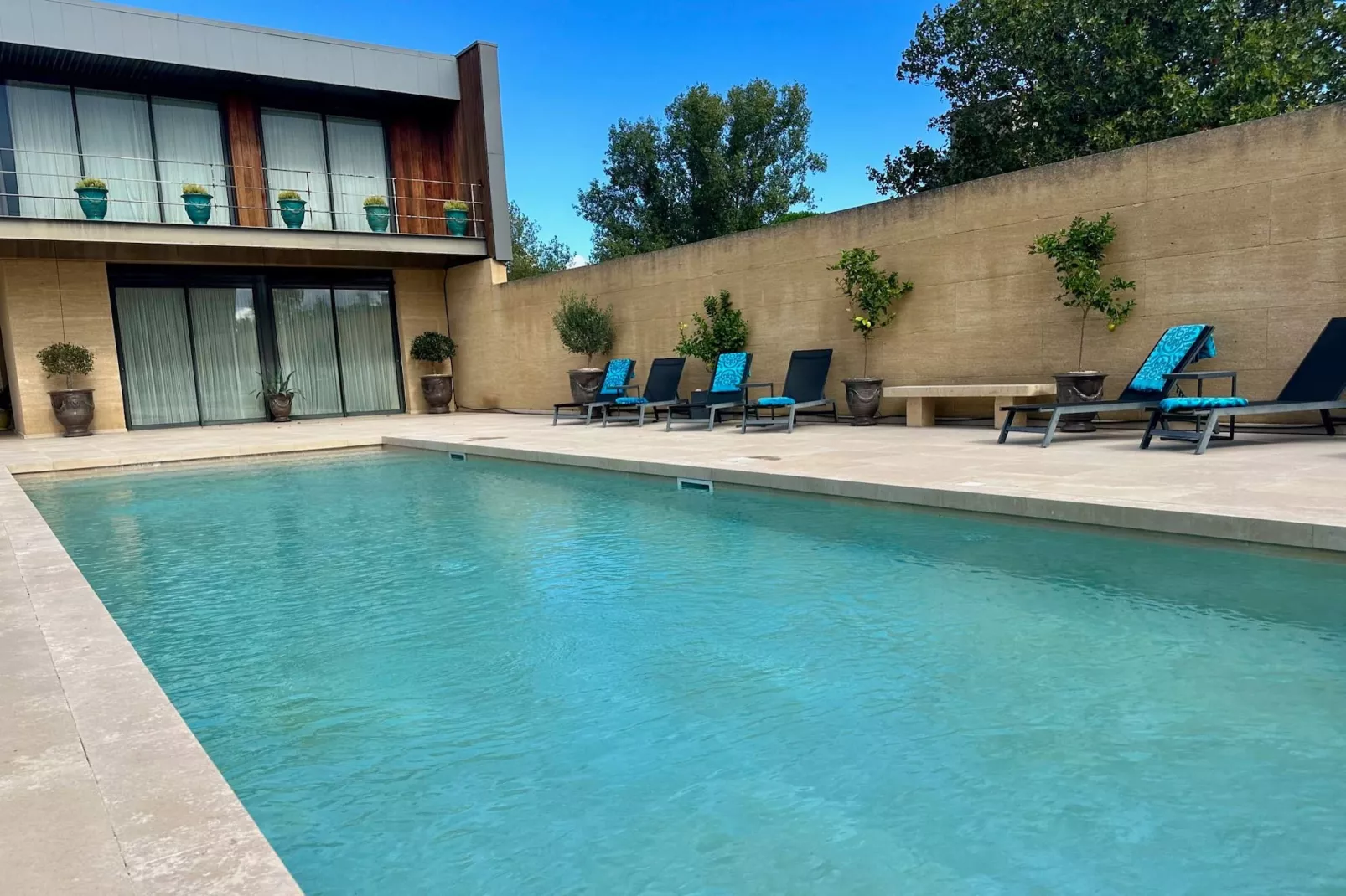 L' Olivette-Buitenkant zomer