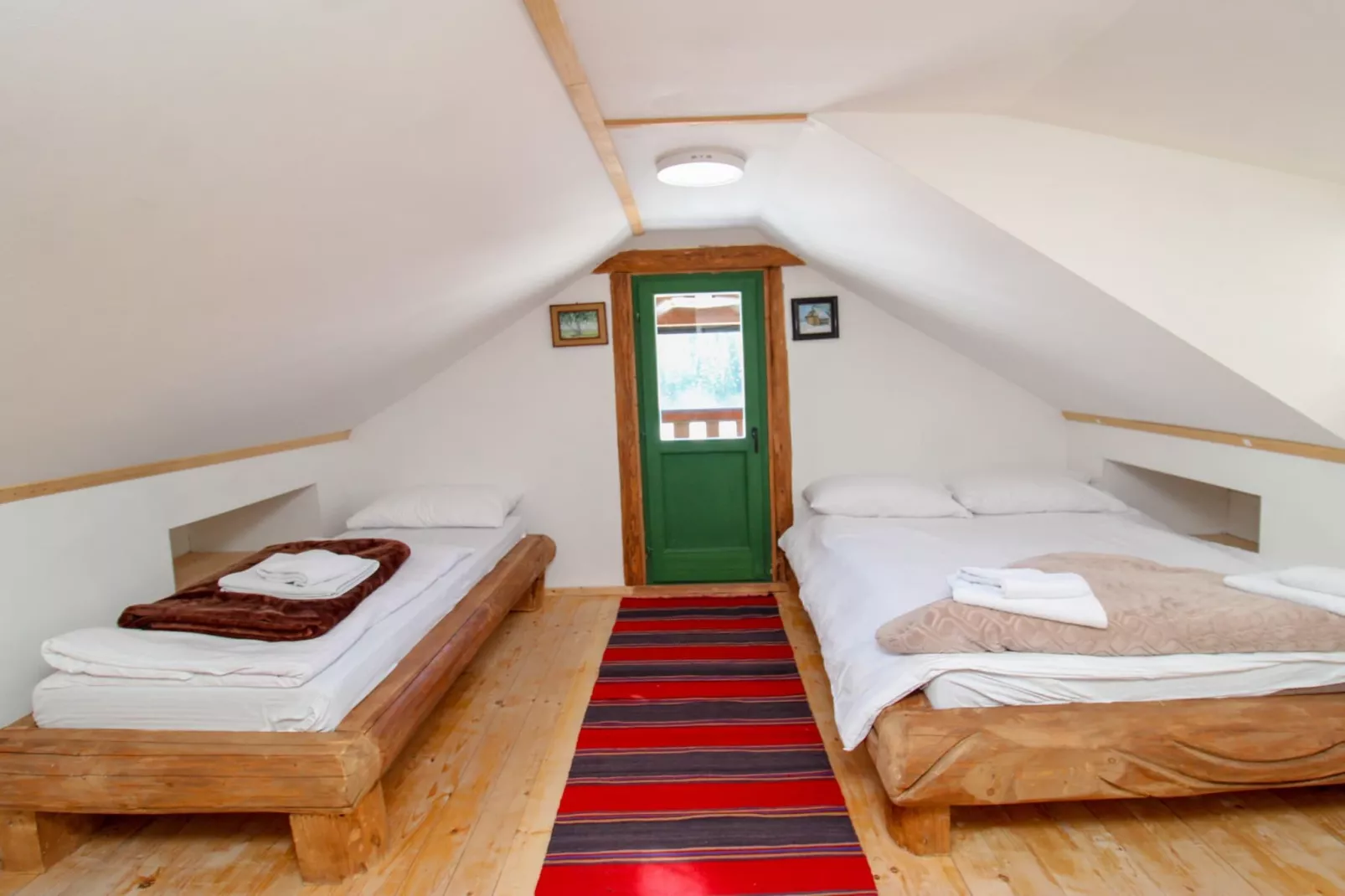 Ethno Village Dolina Mira - Three Bedroom Holiday Home - (Jahorina)-Slaapkamer