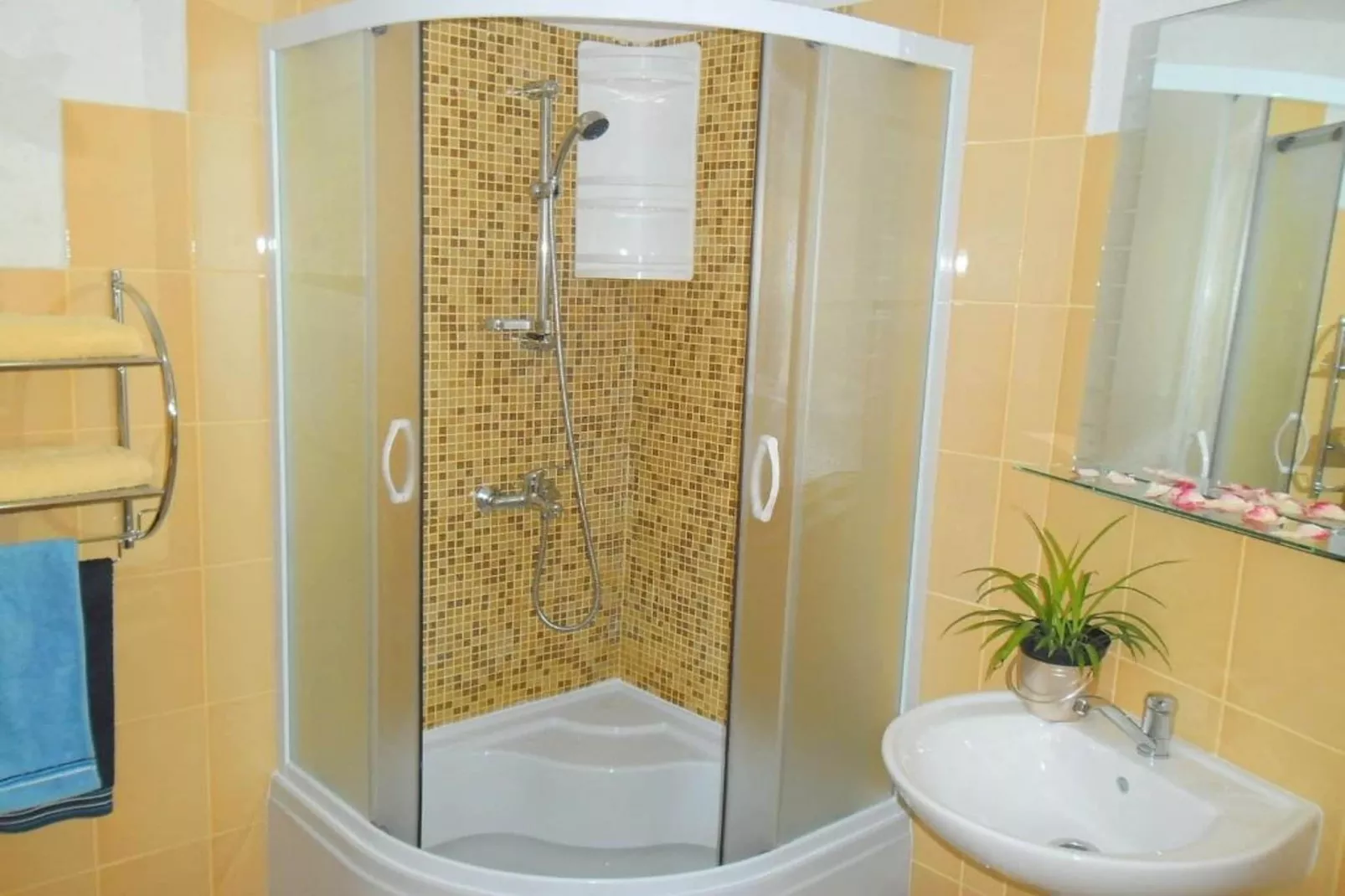 Charming Apartments Kestenovi Dvori - Studio Apartment (A6)-Badkamer