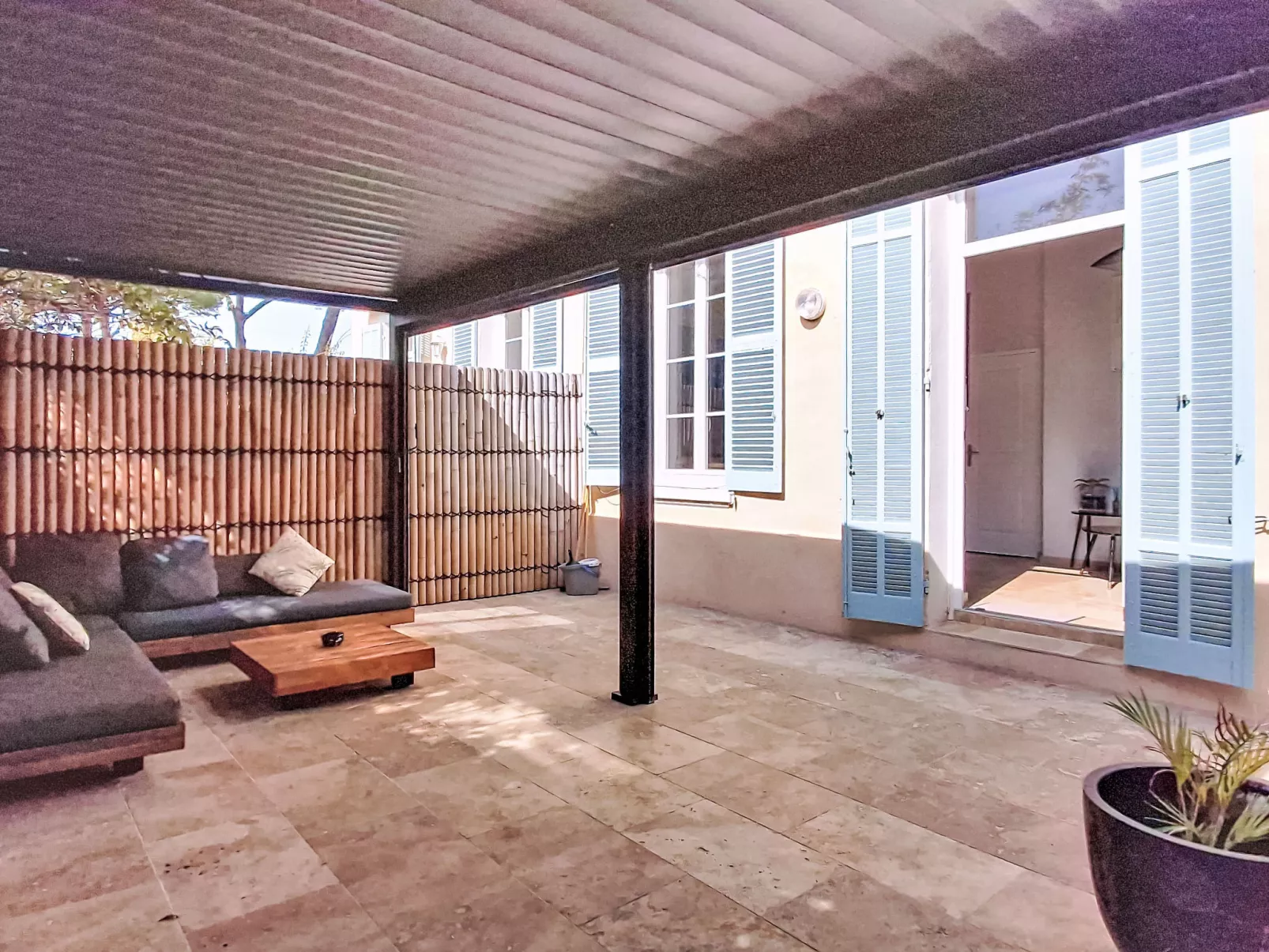 Villa Mireille-Binnen