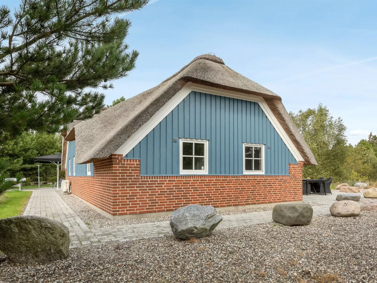 "Alvina" - 3.2km from the sea-Buiten