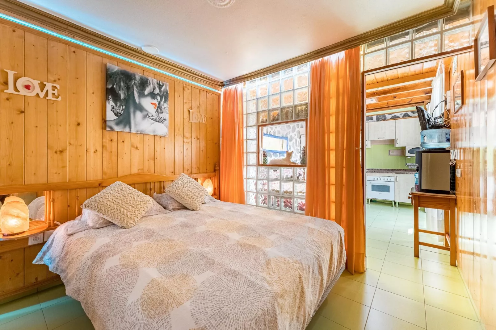 Delfin 101B 1d-Slaapkamer