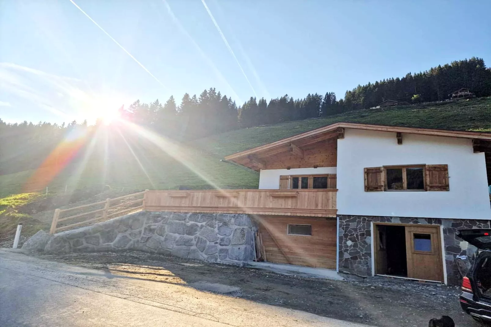 Berghütte Almleben-Buitenkant zomer
