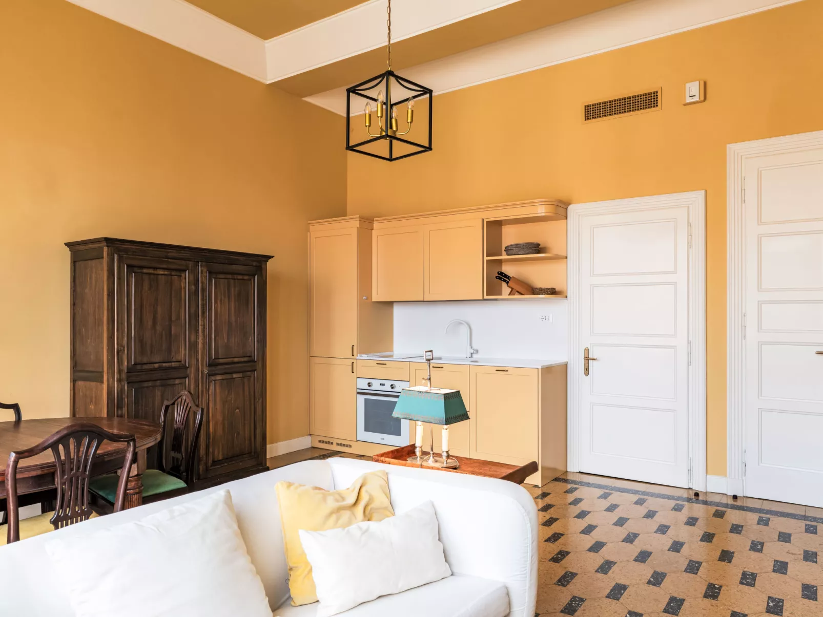 Villa Pinarello-Binnen