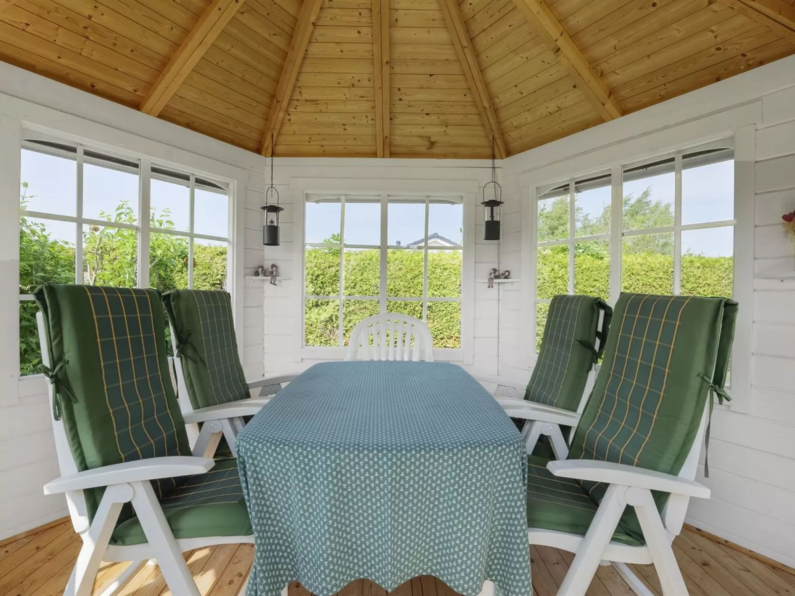 "Erok" -  from the sea-Binnen