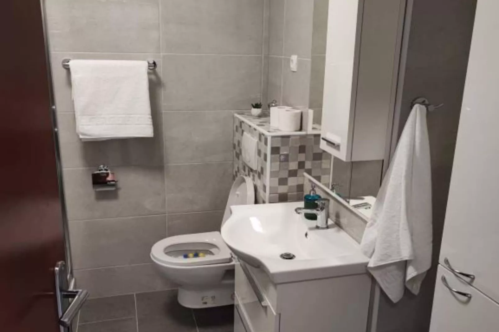 Apartment Eva Pula - One Bedroom Apartment with Balcony-Badkamer