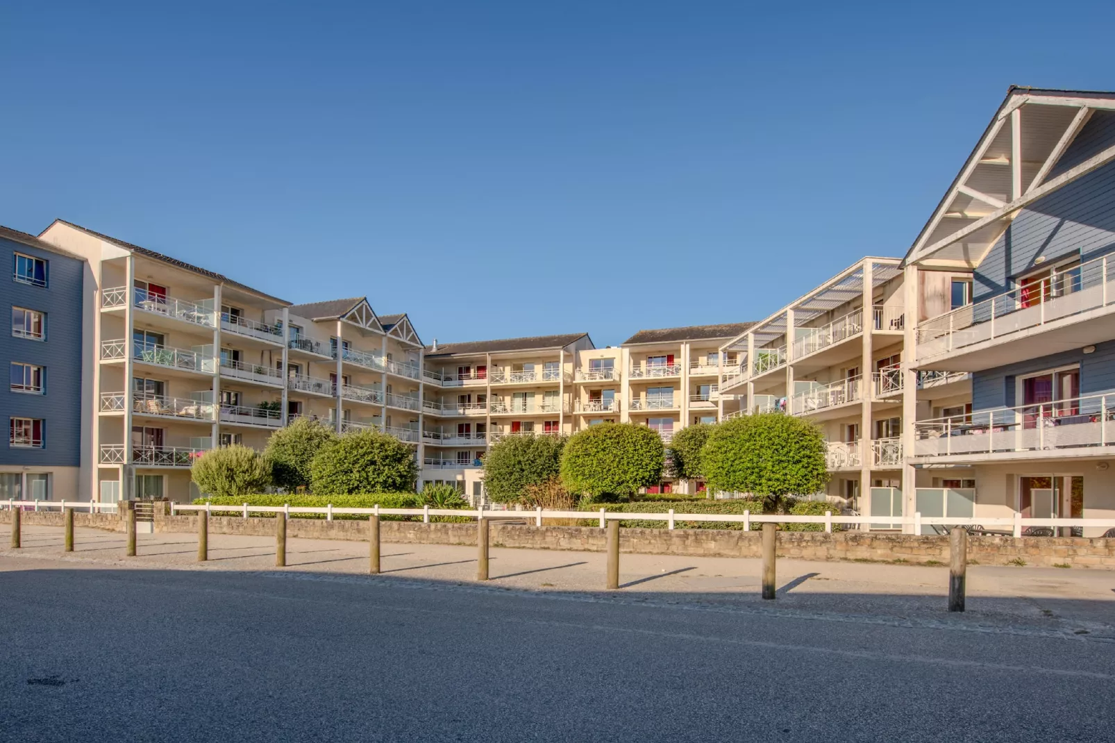 D. de Bertheaume N°413 - 2P5-Buitenkant zomer