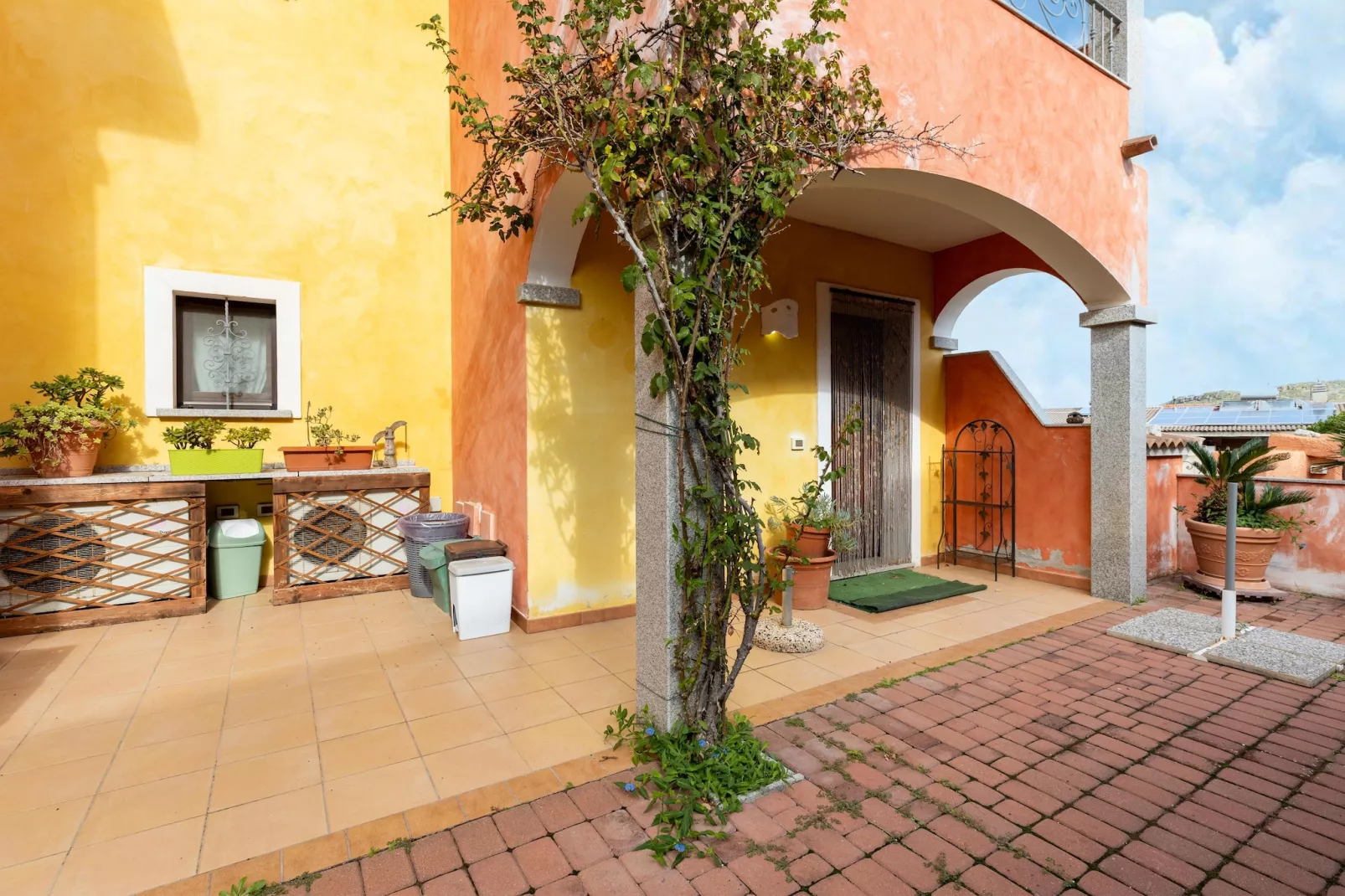 LU BAGNU-Buitenkant zomer