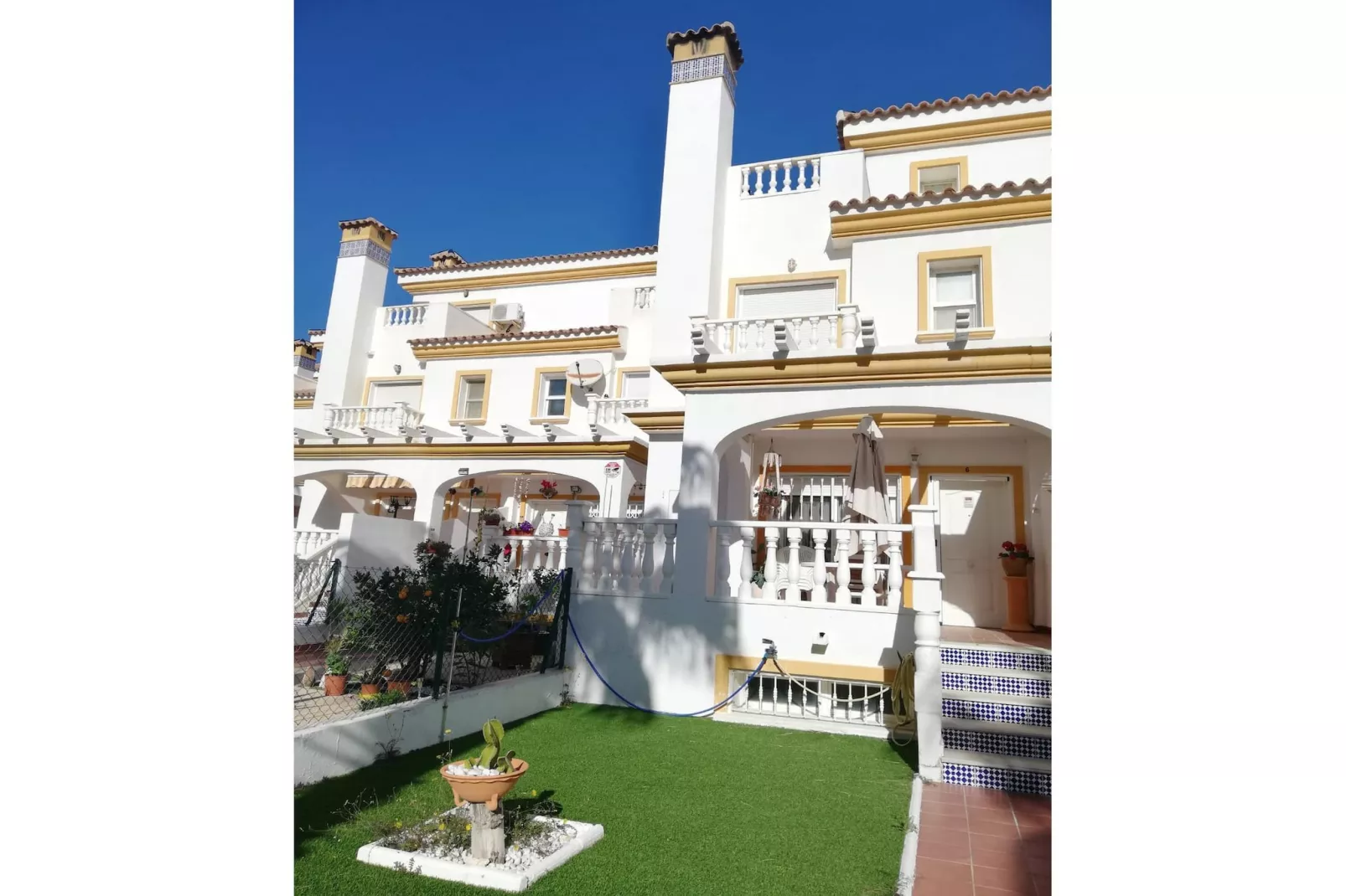 CT 345 AL - Faro's Cala Marques Townhouse-Buitenkant zomer