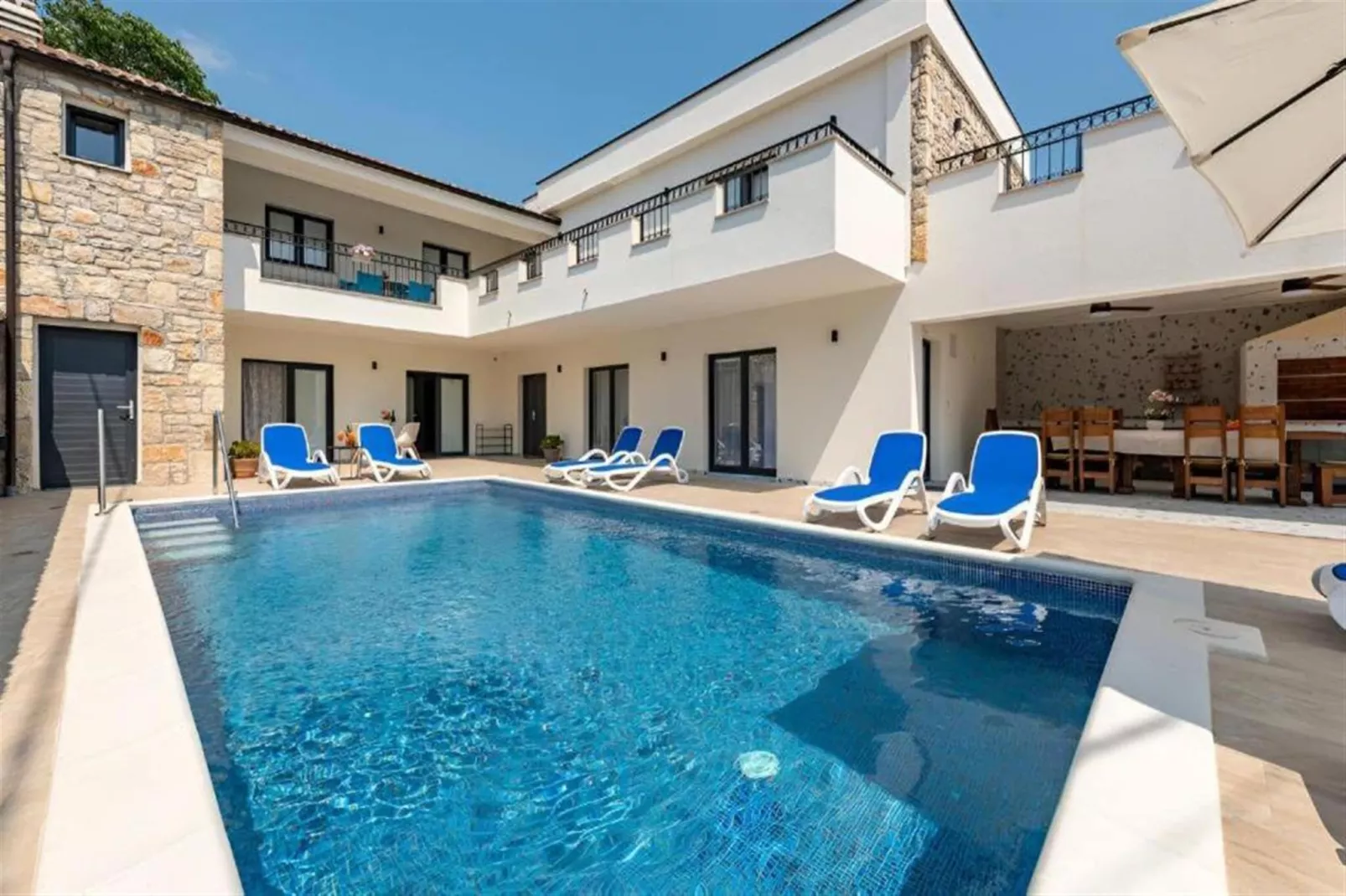 Villa Sokol with private pool-Zwembad