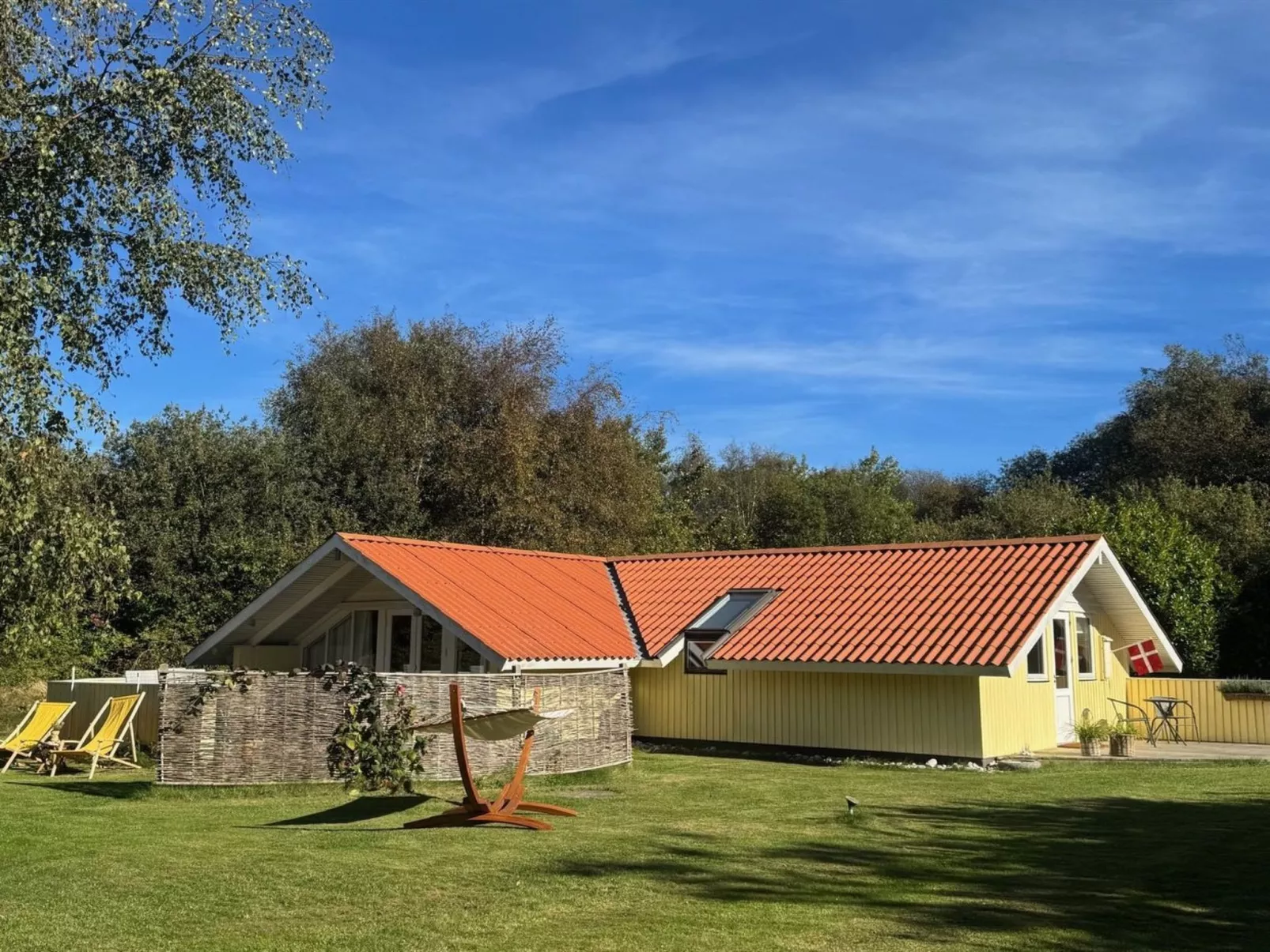 "Lenny" - 500m from the sea