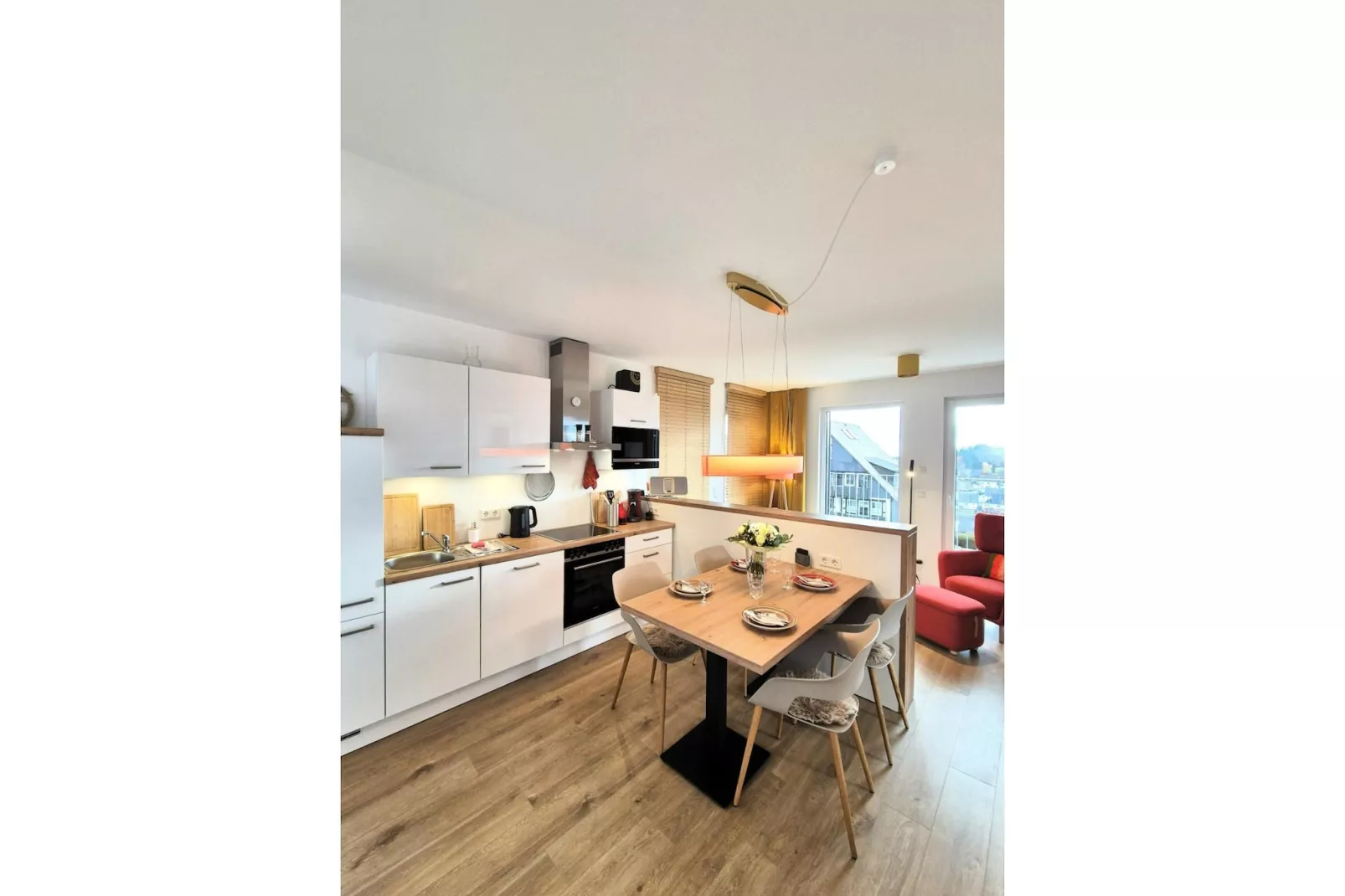 NEW ADD 1 SZ/4 P- Winterberg Appartement 21141 Penthouse-Keuken