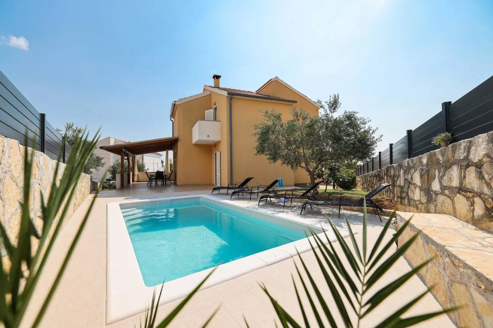 Holiday home Nekic-Zwembad