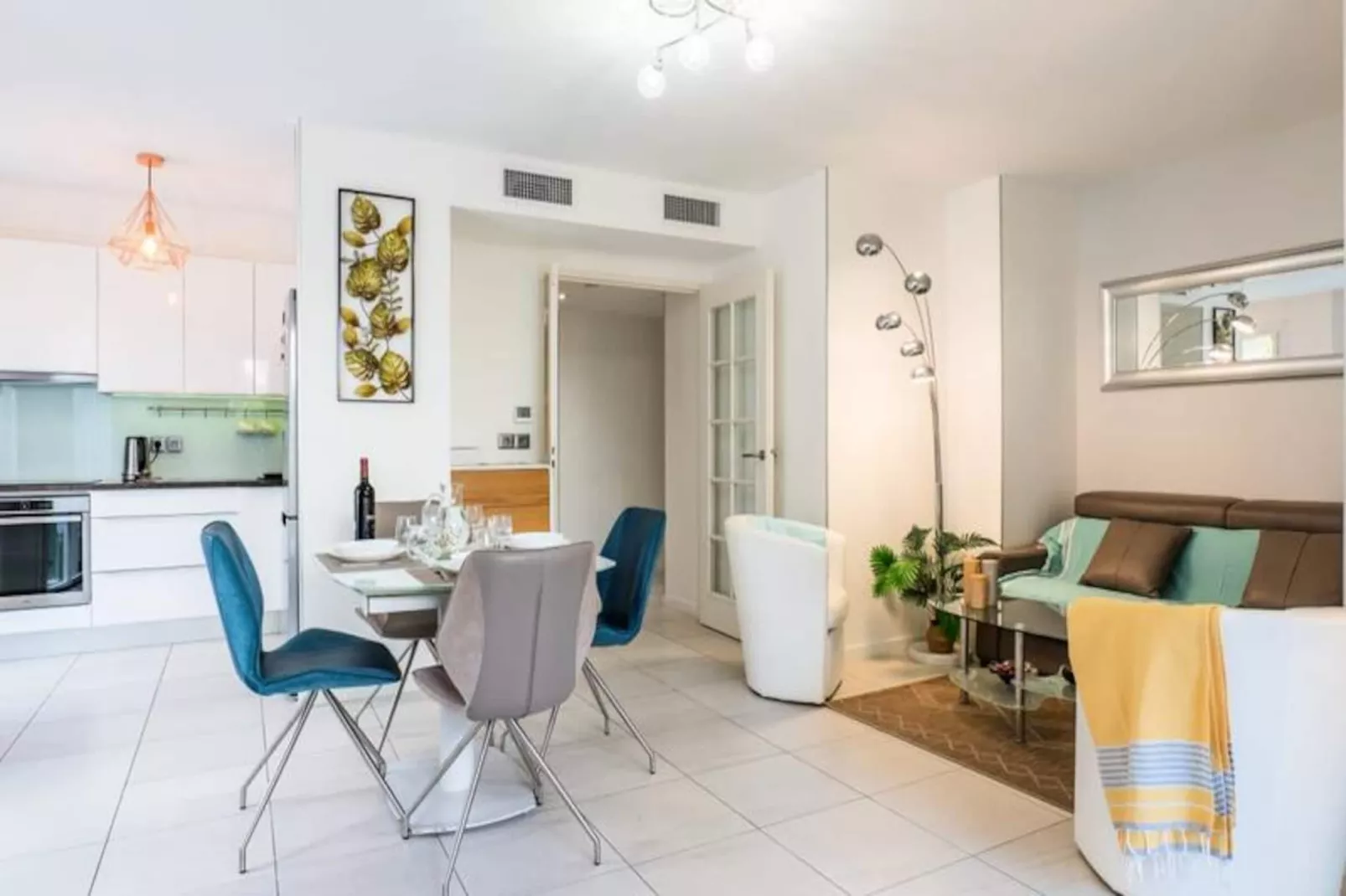 Résidence Rez-de-jardin Palm Beach, Piscine, Plages à Pied-Niet-getagd