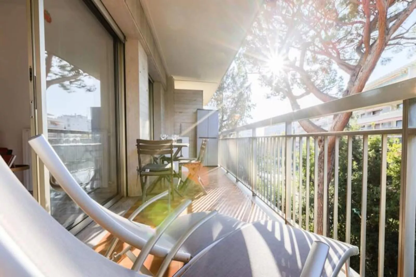 Résidence 3p R&eacute;nov&eacute; Au C&oelig;ur D&rsquo;un Parc Arbor&eacute; &agrave; 5min Du Centre-Niet-getagd