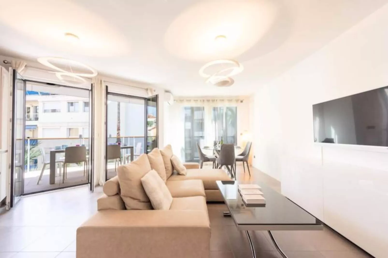 Résidence 3p Piscine, Parking Et Plages &agrave; 100m-Niet-getagd