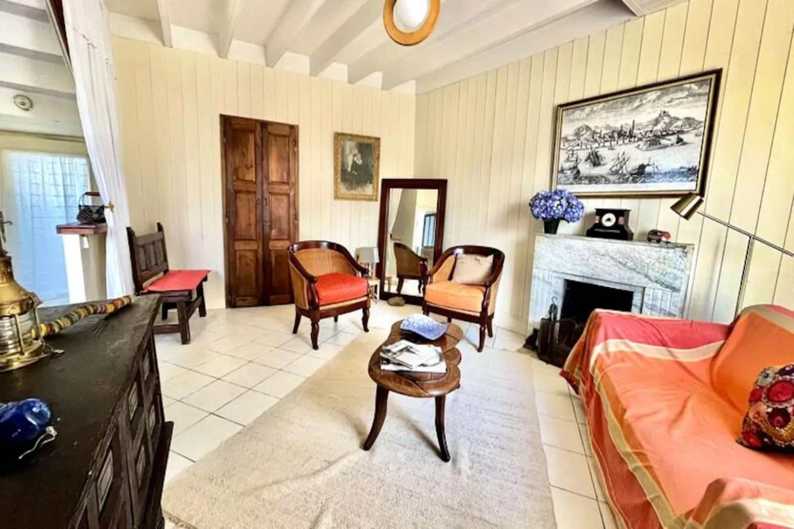 Résidence Rue De La Fontaine-Niet-getagd