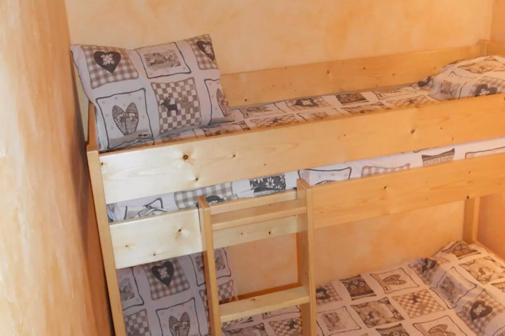 Résidence Cornillon C N°3-Niet-getagd