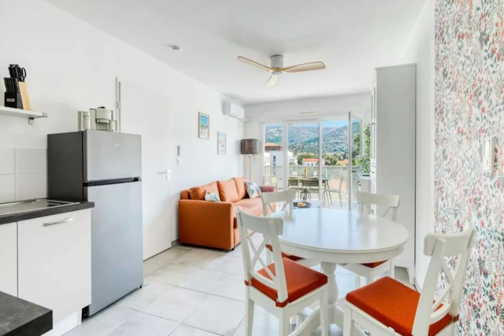 Résidence 🏡 Appartement 2 Chambres Avec Piscine, Parking & Balcon-Niet-getagd