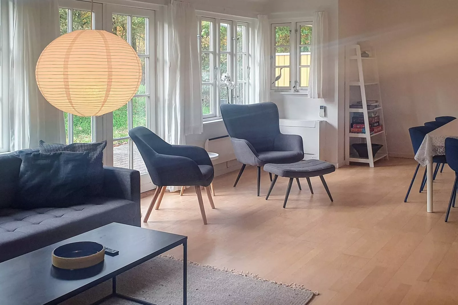 LØJT FERIECENTER-Binnen