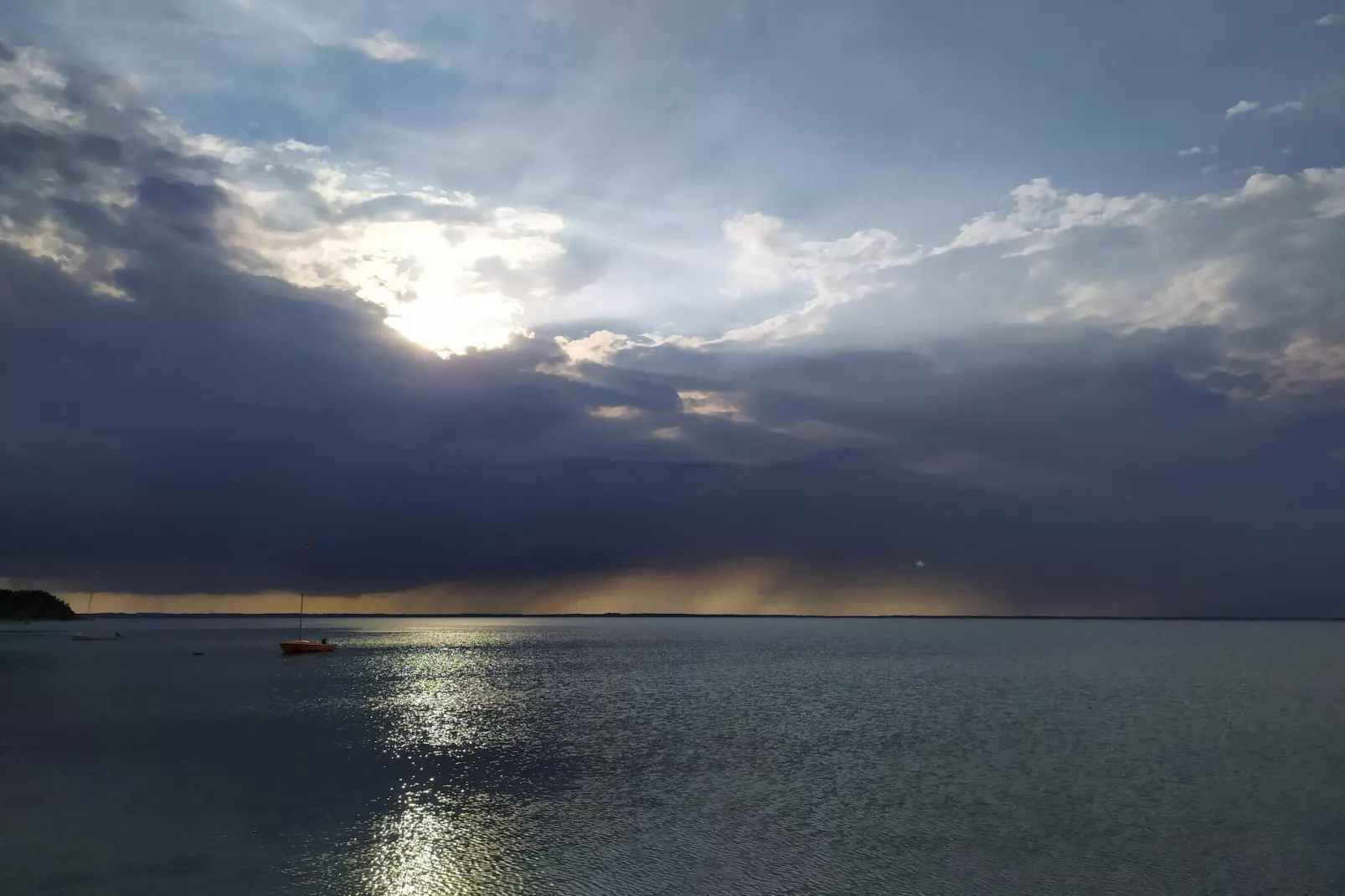 Modern toevluchtsoord met Spa -- By Traum Ferienwohnungen-Waterzicht