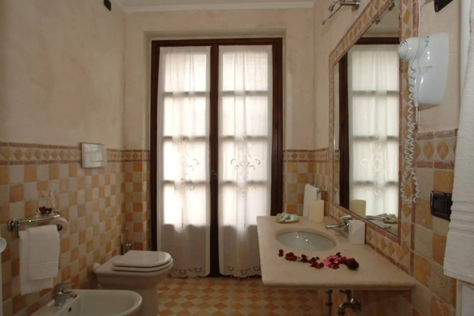 Nizza Bilo Sedici Diciotto-Badkamer