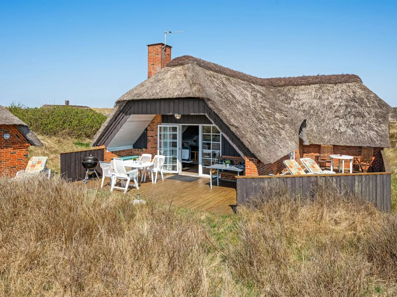 "Slava" - 250m from the sea-Buiten