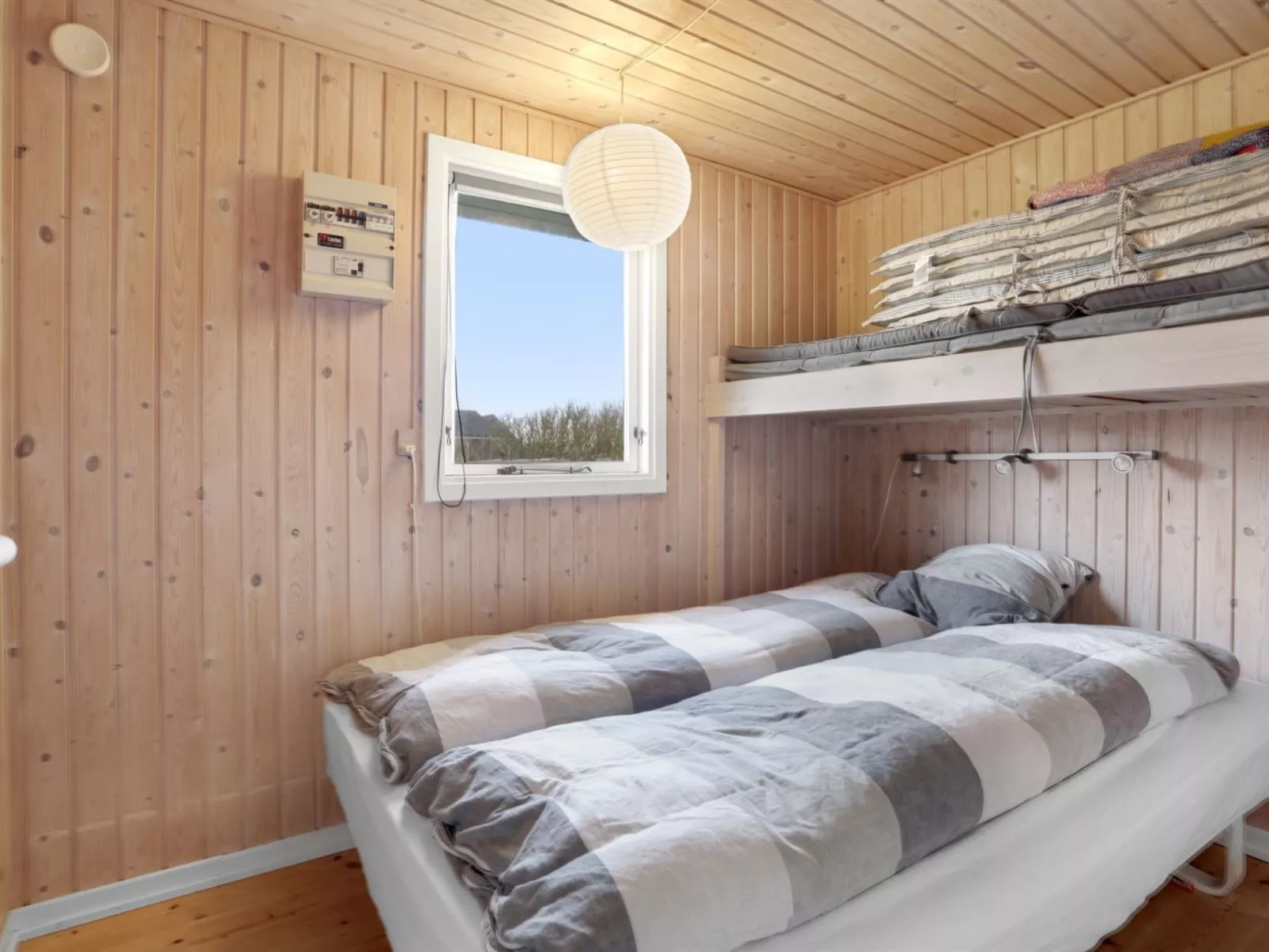 "Sande" - 450m from the sea-Binnen