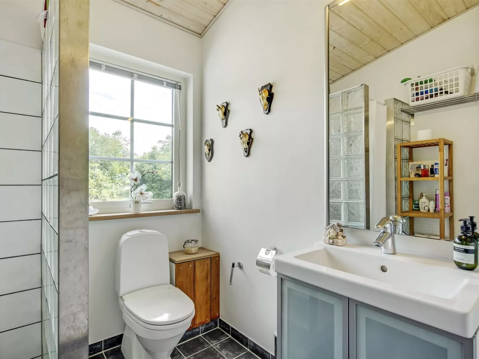 "Bernadete" - 50m to the fjord-Binnen